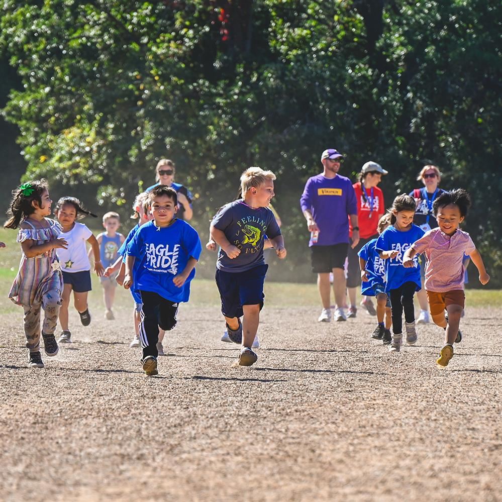 Students participating in the Hike for Ike 