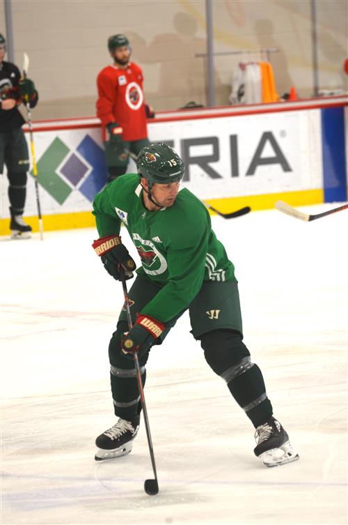 Minnesota Wild center Matt Hendricks reflects on time at Blaine High School