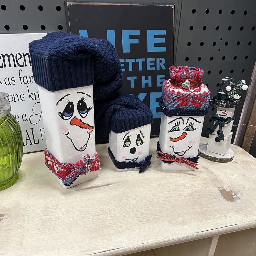  wooden painted snowmen 
