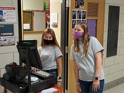 CRHS DECA students earn award for school store 